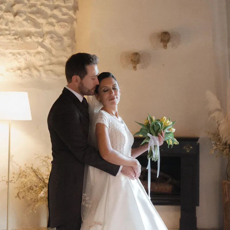Film wedding photography — couple portrait with analog warmth, Spain